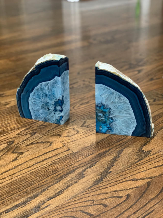New Blue Crystal Geode Book Ends in Arts & Collectibles in City of Toronto