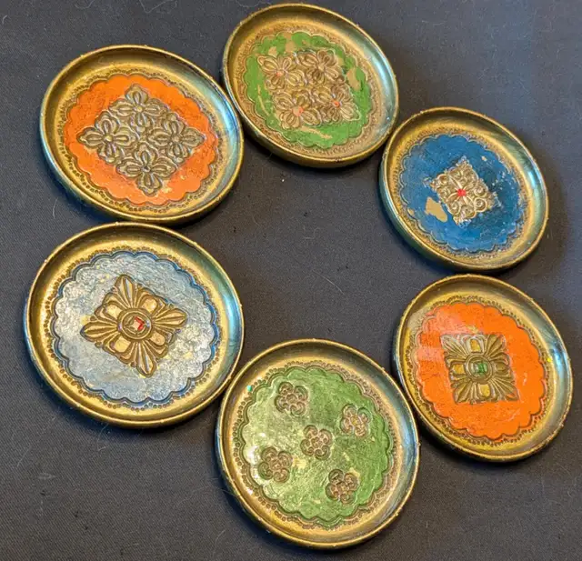 Set of 6 Stylish 1940s Italian Florentine Gilt Wooden Coasters! in Arts & Collectibles in London - Image 11