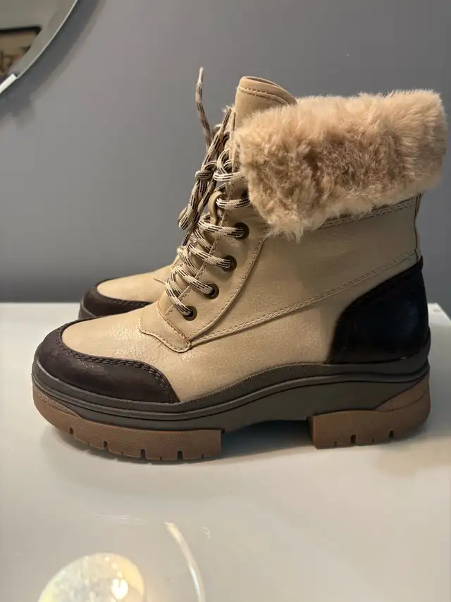 Aldo Winter Boots in Women's - Shoes in Edmonton - Image 3