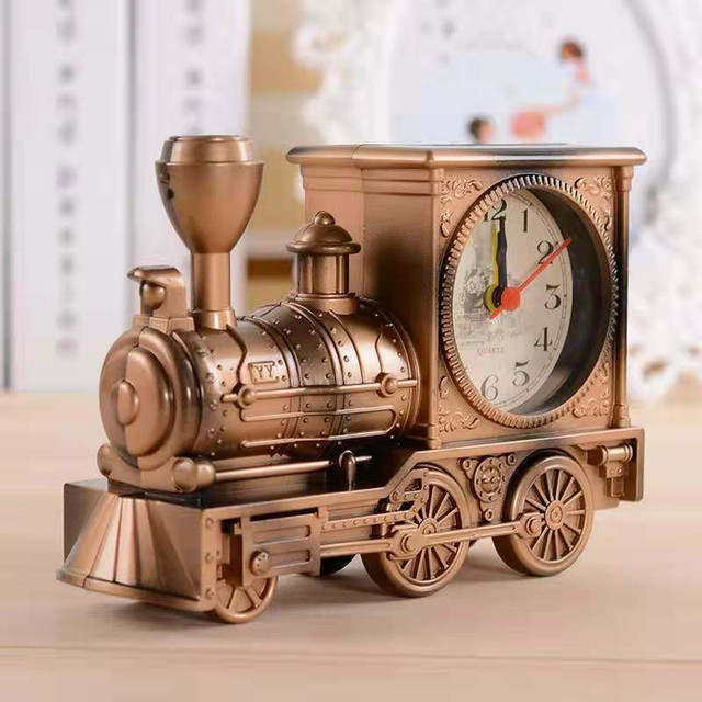 Old train Table Clock in Home Décor & Accents in Charlottetown