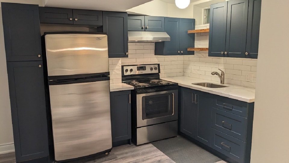 BASEMENT APARTMENT FOR RENT (UTILITIES INCLUDED). 3