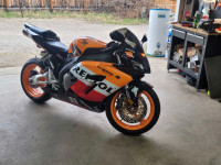 2005 cbr repsol 