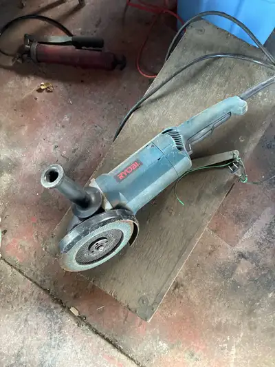 Ryobi 8” angle grinder. In excellent condition.