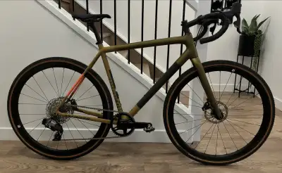 Purchased from Bow Cycle (Dec 28, 2024). Hasn’t been ridden much and just stored in the basement. Se...