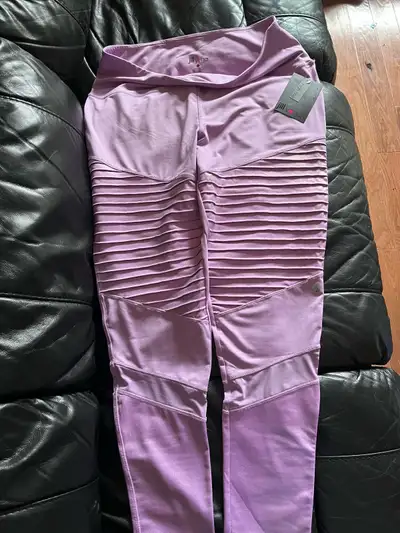 Jill Yoga Pants size XL, View more