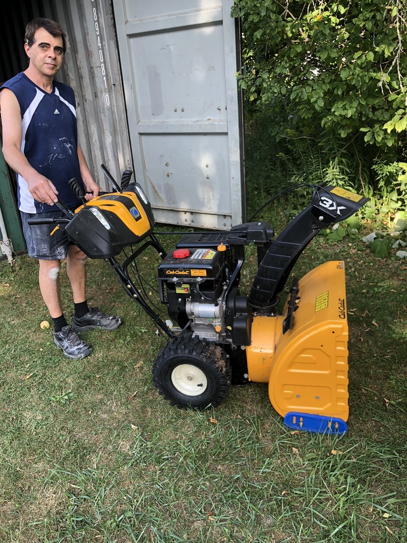 Three stage snowblower cub cadet Snowblowers Oshawa / Durham Region