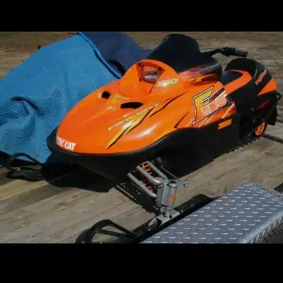 3200 or best offer.... hit me up with offers My son only rode the snowmobile 3 times and it sat in g...