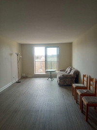 Available :One bedroom One bath in two bed two bath apartment