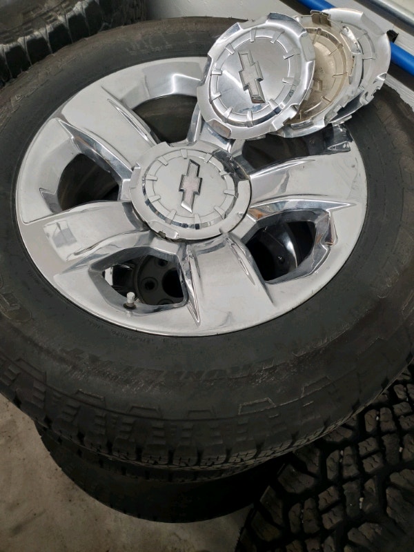 275 60 20 Goodyear Adventure Kevlar on 6 hole Chevy rims Tires & Rims Winnipeg Kijiji