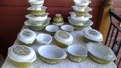 Vintage Crazy Daisy Pyrex Collection, View more