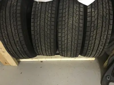 4 235 70 16 youchohama ice Gard go 75