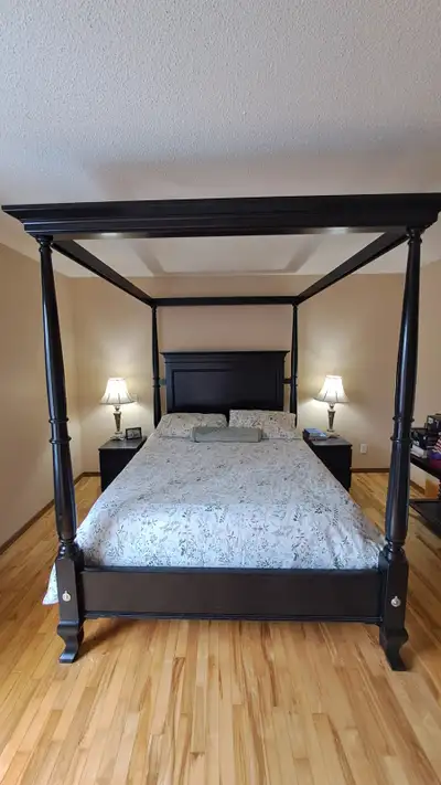 Queen-sized Canopy Bed, View more