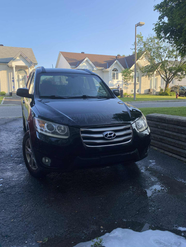 Hyundai Santa Fe 2012 in Cars & Trucks in Gatineau
