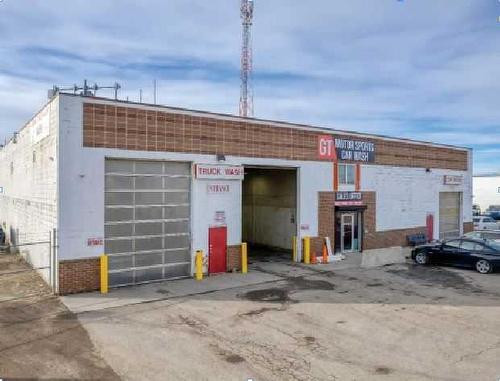 Airdrie Operating Truck Wash + Office + Mezzanine + Trailers in Commercial & Office Space for Rent in Calgary - Image 2