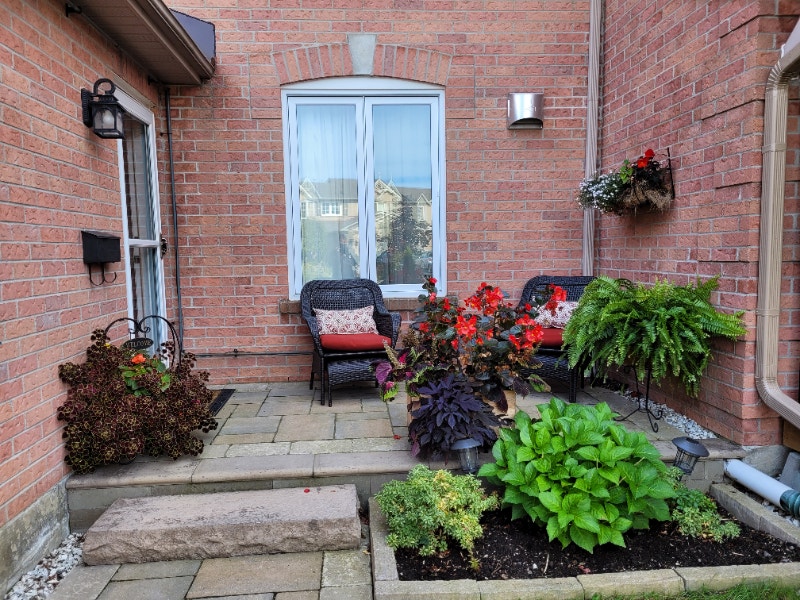 Bachelor Suite with light cooking Long Term Rentals