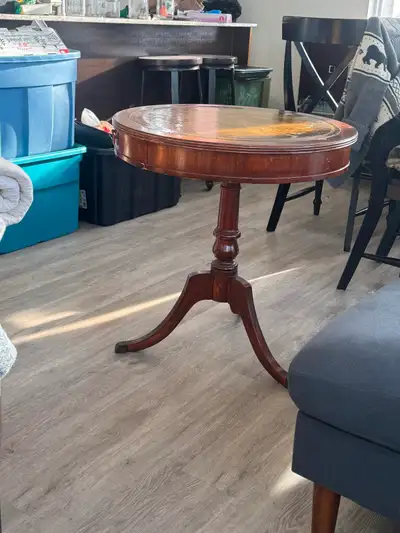 End round table, View more