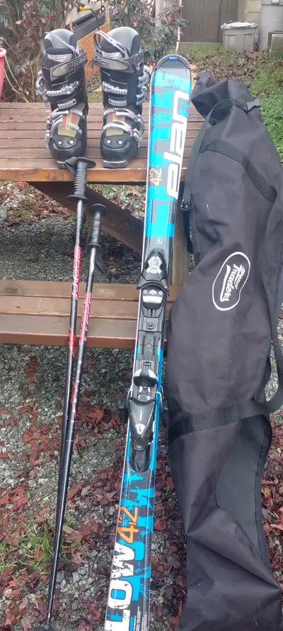 Men's skis 160cm with poles, bindings, boots size 8, ski bag, boot bag