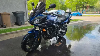 Voici le fz6 de tes rêves en superbe condition. Petite plaque, 100hp, quart de mile en 12 sec et pas...