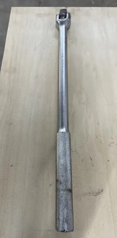 great condition, clean, Proto brand, model 5668, 19" 3/4 inch driver power or breaker bar. Head is i...