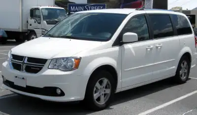 Chauffeur livreur recherché qui a son Dodge Caravan, View more