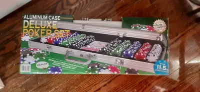 NEW, UNOPEN: Deluxe 500 Poker Chips Set in Aluminum Case, 11.5G, Dual Tone Poker Chips, Two Decks of...