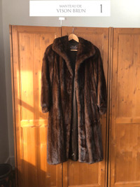 Manteau et chapeau de Vison brun fourrure véritable [modèle #1]