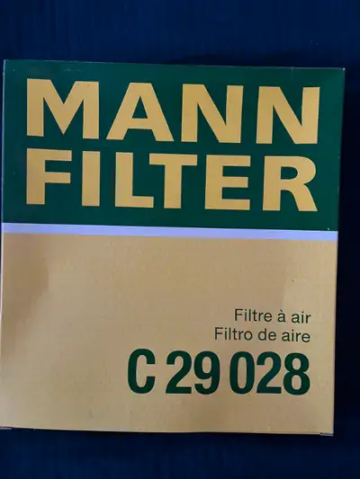 Mann engine air filter for the following BMW models: 2011-2013 BMW 135i, 135 is 2011-2013 BMW 335i,...