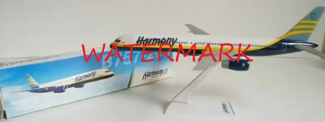 RARE ORIGINAL CANADIAN HARMONY AIRWAYS B757-200 MODEL, c2004-200 in Arts & Collectibles in City of Toronto - Image 2