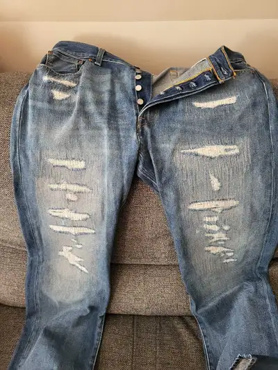 Levi 501s 2xl , View more