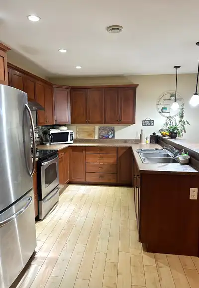 For Rent – 3 Bedroom, 2.5 Bath townhouse in Stratford! Pet free and smoke free house. Available from...