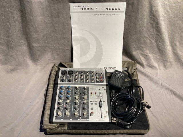 Phonic MM1002A Compact 10ch Audio Mixer - EXCELLENT CONDITION in Pro Audio & Recording Equipment in City of Toronto - Image 3
