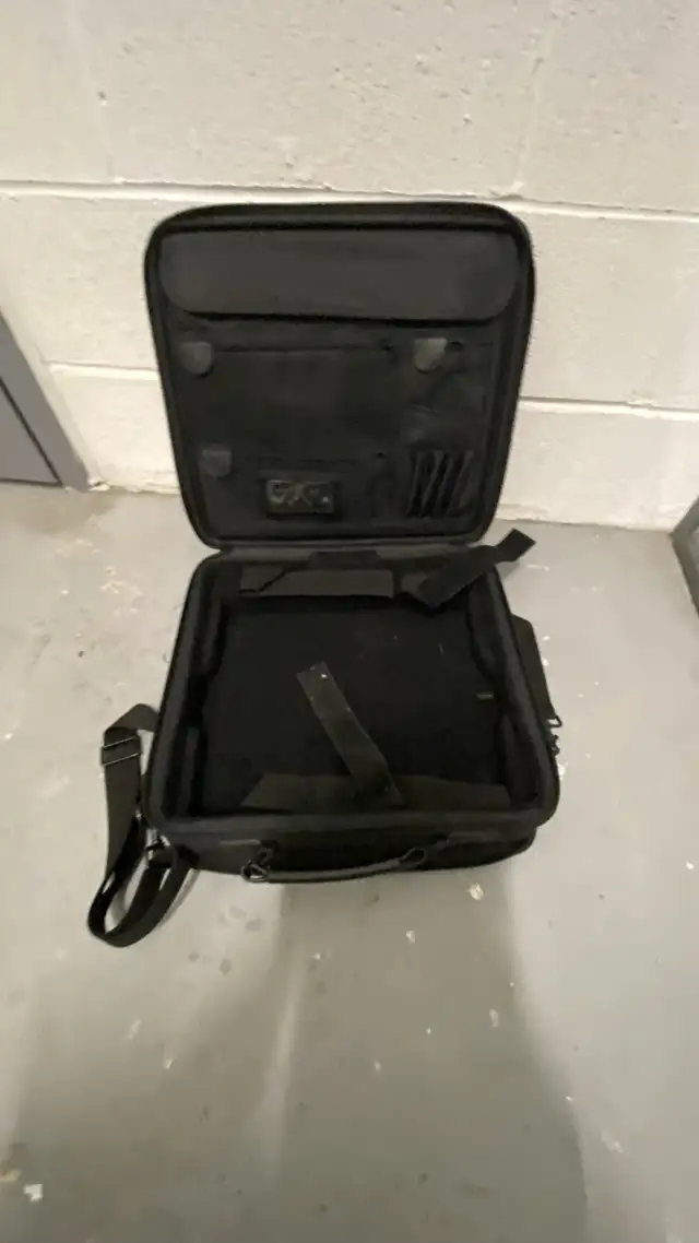 Laptop carrying case 12" x 14" in Laptop Accessories in Oakville / Halton Region - Image 3