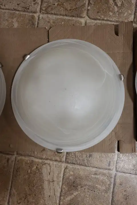 flush mount light fixtures  in Indoor Lighting & Fans in Kitchener / Waterloo - Image 4