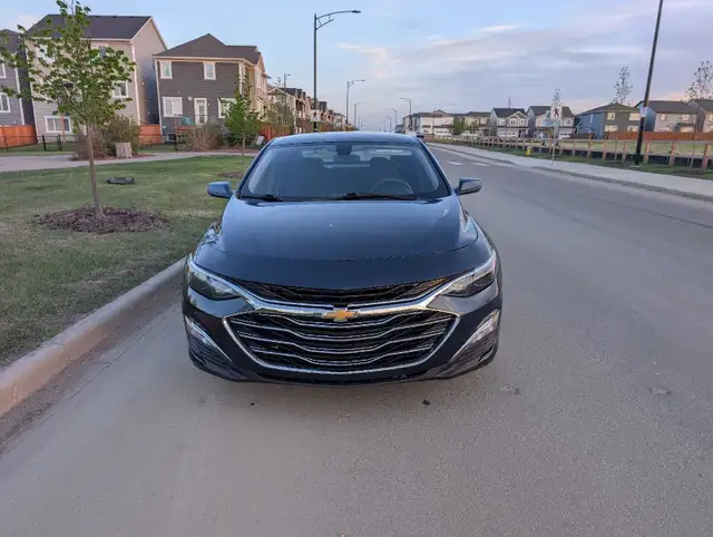 Selling 2021 Chevrolet Malibu LT 