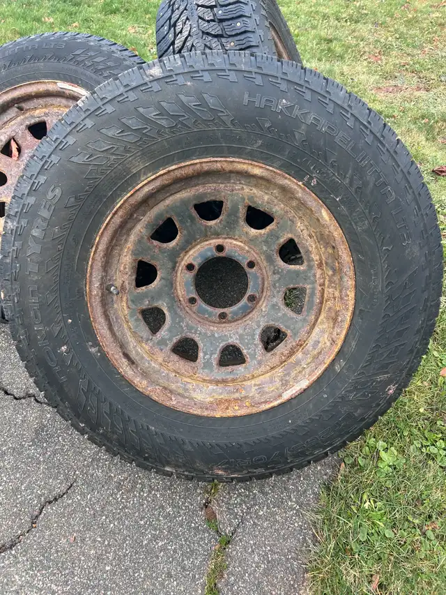 265/70/17 winter tires in Tires & Rims in Charlottetown - Image 4