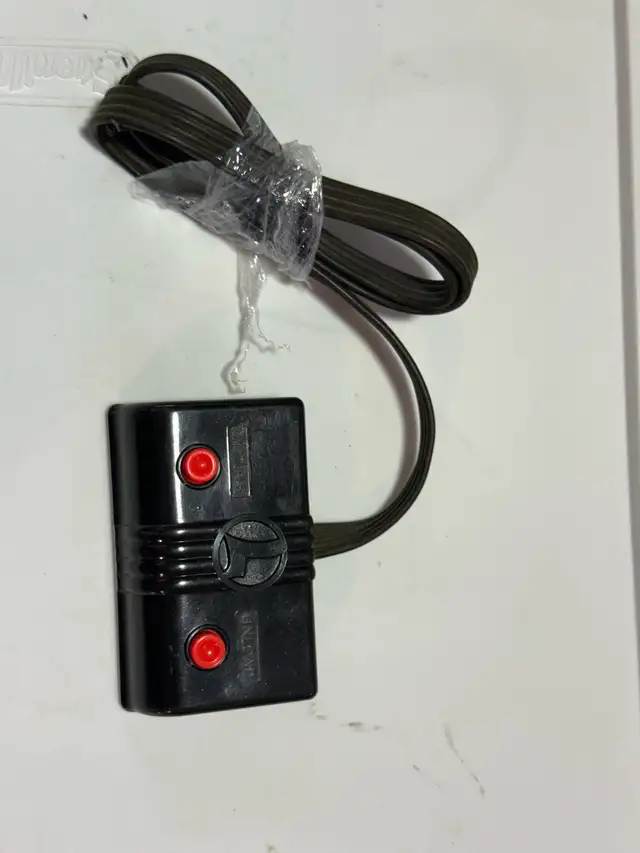 lot of 4 vintage model train controllers  in Toys & Games in Calgary - Image 5