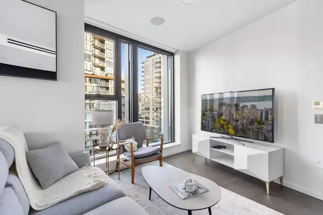 2B2B Waterfront Condo at False Creek / Olympic Village in Long Term Rentals in Vancouver - Image 4