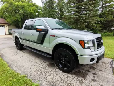 2013 Ford F150. Super clean. 198,000kms. 3.5 Eco Boost engine. All scheduled service has been perfor...