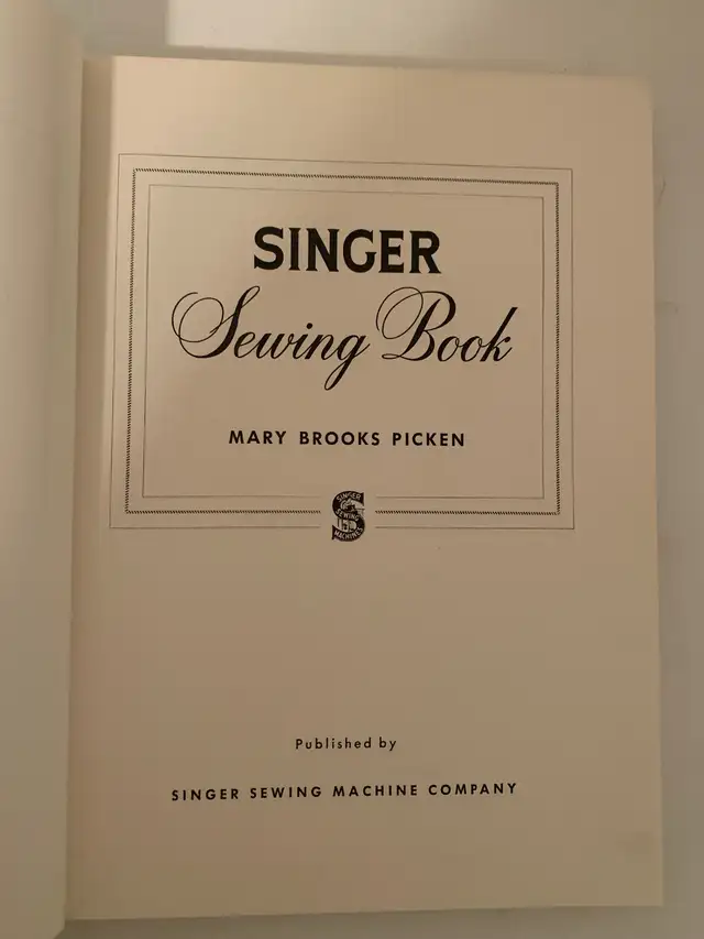 Vintage Singer Sewing Book in Arts & Collectibles in Kawartha Lakes - Image 4