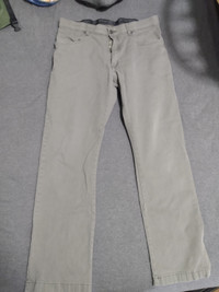 Men's wrangler pants 34x32