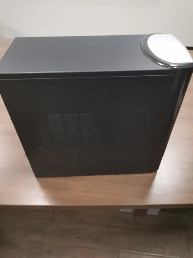 Desktop computer eMachines in Desktop Computers in Markham / York Region - Image 6