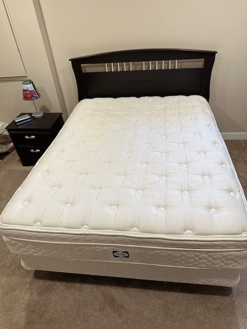 Queen Bedroom set64363194472065124