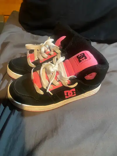 Youth DC High Top shoes, View more
