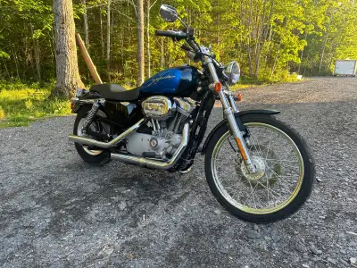 2004 Harley sportster 883, lady driven since new. Kept in heated garage, great shape never laid down...