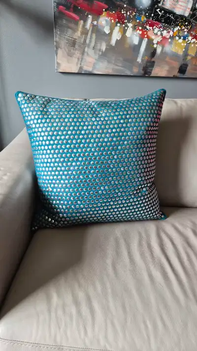 Accent pillows, View more