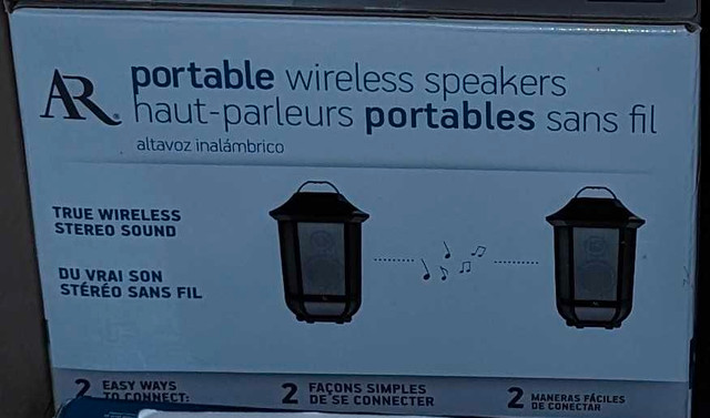 Lot de 2 haut-parleurs Bluetooth portables sans fil dans Haut-parleurs, écouteurs et micros  à Laval/Rive Nord