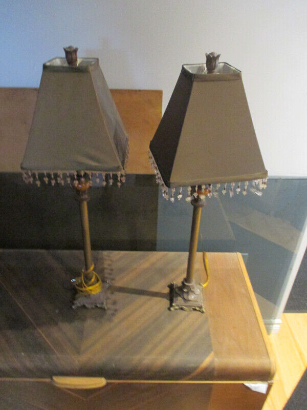 LAMPE SUR TABLE dans Éclairage intérieur et plafonniers  à Longueuil/Rive Sud