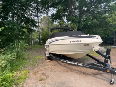 2009 larisen senza 19.5 bow rider .. swim deck ..dock lights ..dual battery..switch ..amazing stereo...