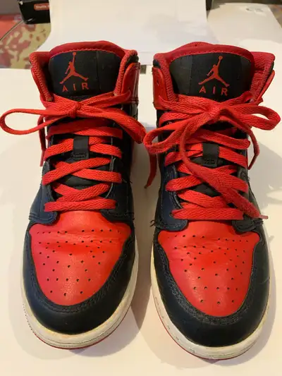 Nike Jordan 1 Mid Alternate Bred size 5Y, View more