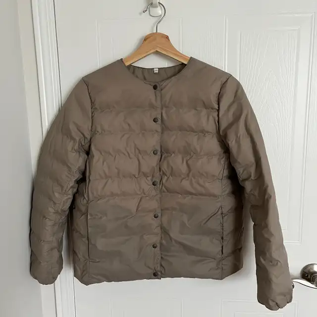 Muji Women's Lightweight Down Collarless Jacket Puffer Sz M in Women's - Tops & Outerwear in Markham / York Region - Image 6